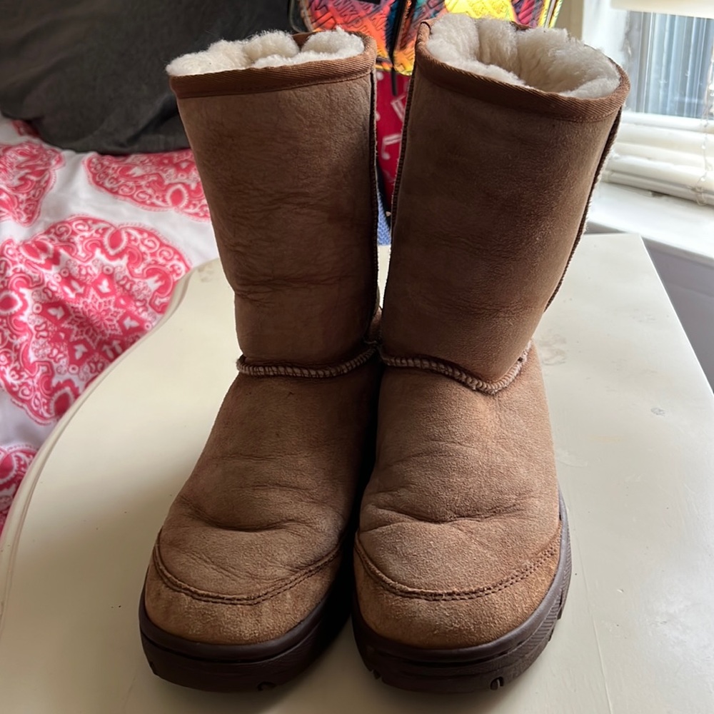 F19008H Ugg Boots
